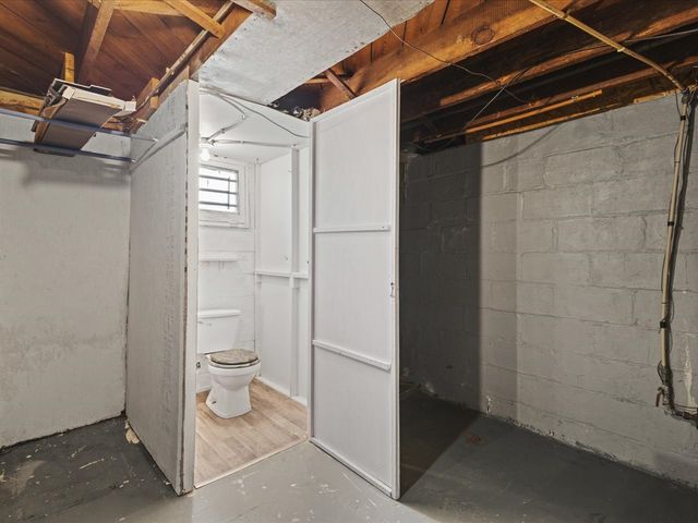 2710 Kinsey Street, Rockford, IL 61109