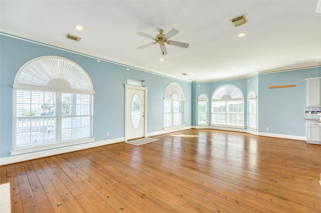8407 Teichman Road, Galveston, TX 77554