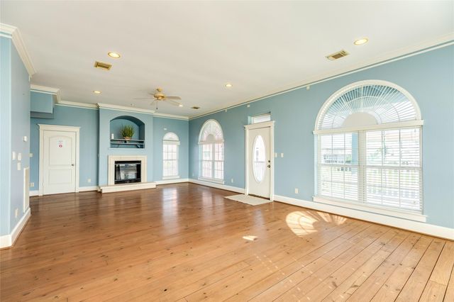 8407 Teichman Road, Galveston, TX 77554