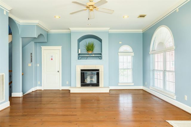 8407 Teichman Road, Galveston, TX 77554
