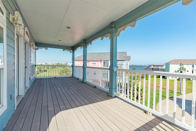 8407 Teichman Road, Galveston, TX 77554