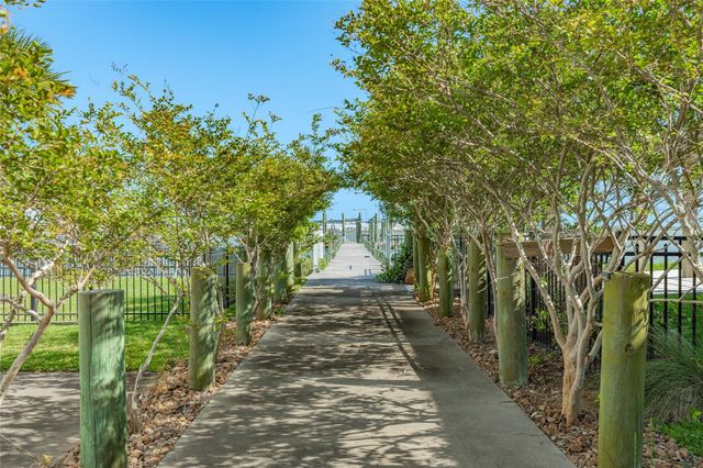8407 Teichman Road, Galveston, TX 77554