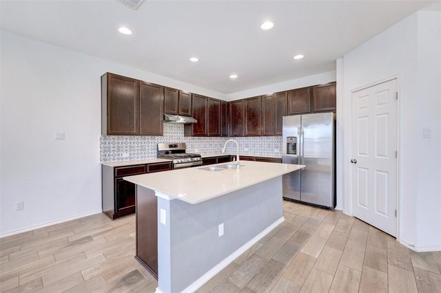 307 Simmental LOOP, Hutto, TX 78634