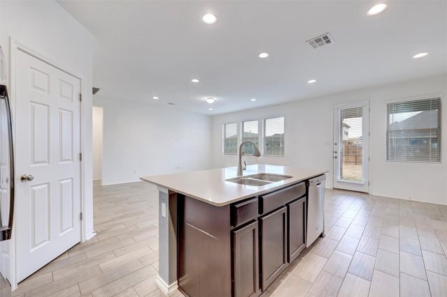 307 Simmental LOOP, Hutto, TX 78634