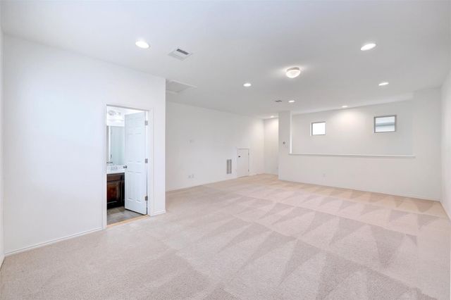 307 Simmental LOOP, Hutto, TX 78634