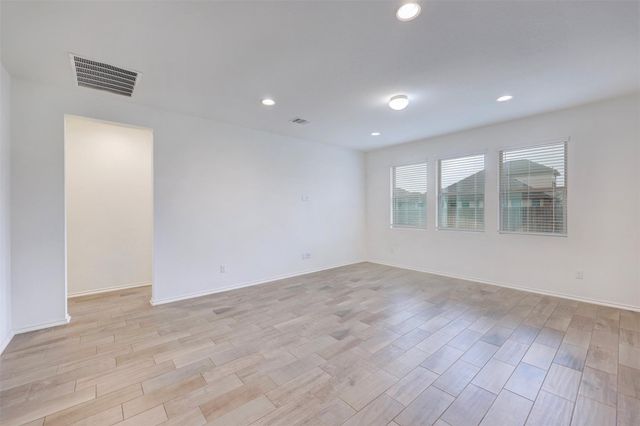 307 Simmental LOOP, Hutto, TX 78634