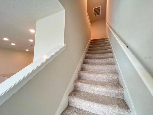 996 ROBIN HOLLY STREET, Ocoee, FL 34761