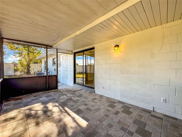 111 N FAIRFAX AVENUE, Winter Springs, FL 32708