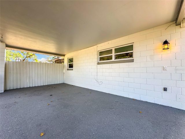 111 N FAIRFAX AVENUE, Winter Springs, FL 32708