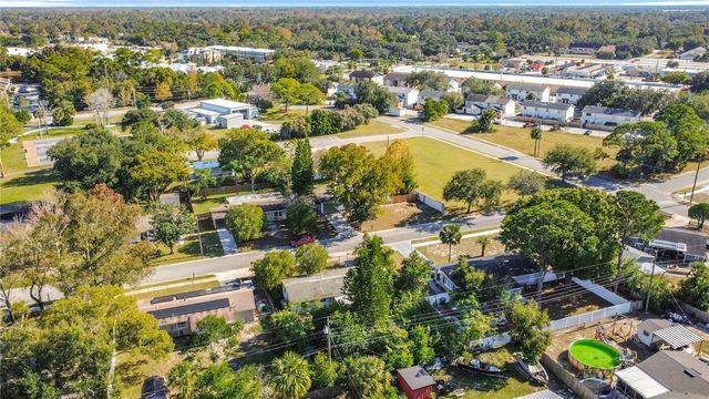 111 N FAIRFAX AVENUE, Winter Springs, FL 32708