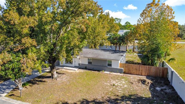 111 N FAIRFAX AVENUE, Winter Springs, FL 32708