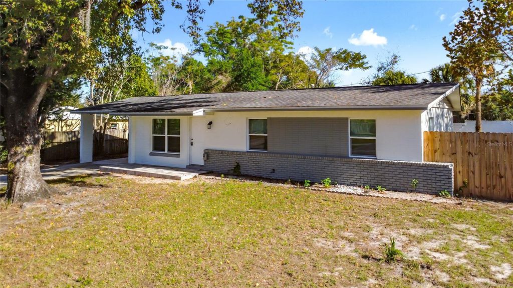 111 N FAIRFAX AVENUE, Winter Springs, FL 32708