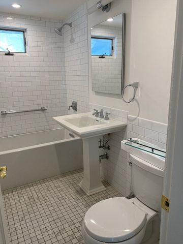 13 Clarendon 2, Belmont, MA 02478