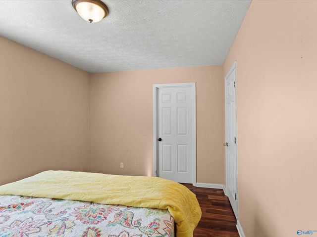 186 Bluff Drive, Rogersville, AL 35652