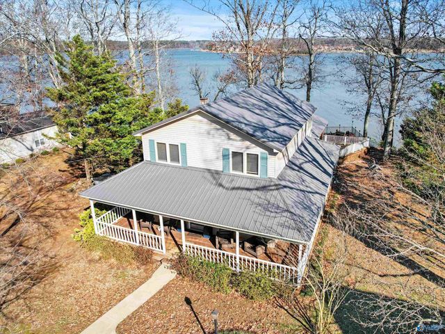 186 Bluff Drive, Rogersville, AL 35652