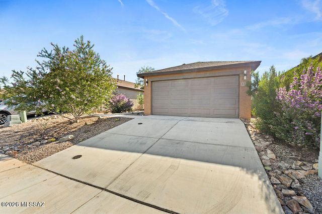 6373 S Ambarella Drive, Tucson, AZ 85756