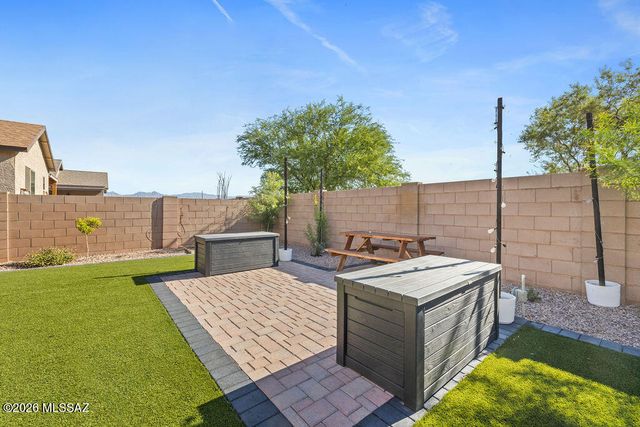 6373 S Ambarella Drive, Tucson, AZ 85756