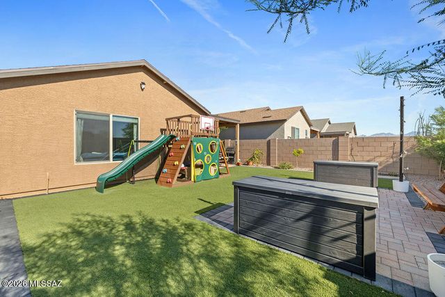 6373 S Ambarella Drive, Tucson, AZ 85756