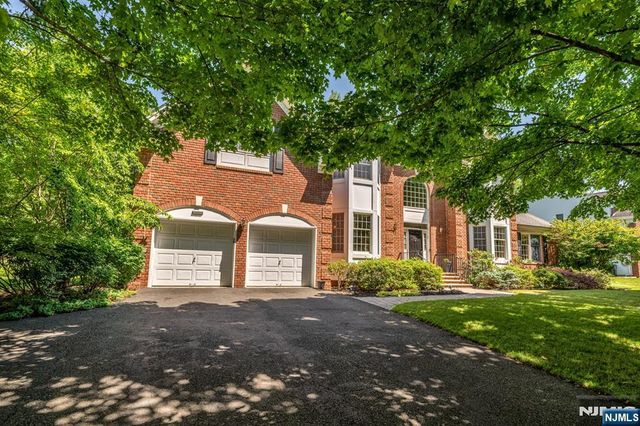 206 Van Buren Drive, Paramus, NJ 07652