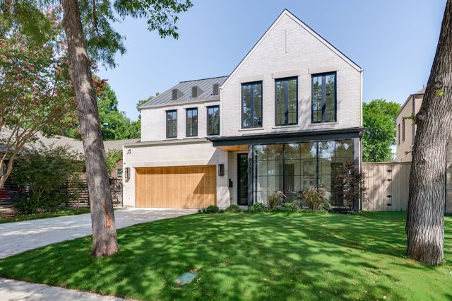 9027 Daytonia Avenue, Dallas, TX 75218