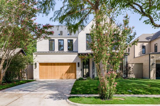 9027 Daytonia Avenue, Dallas, TX 75218