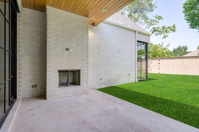9027 Daytonia Avenue, Dallas, TX 75218