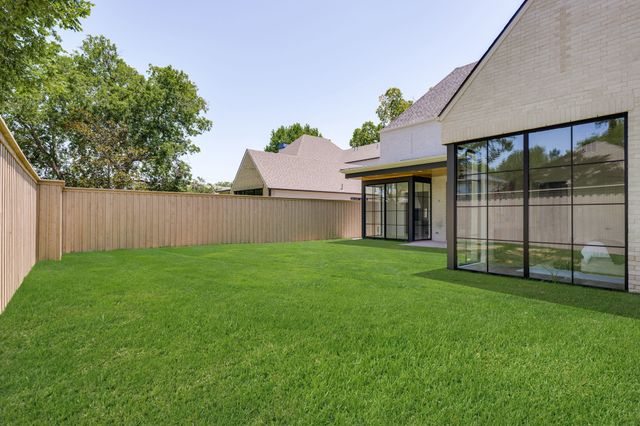 9027 Daytonia Avenue, Dallas, TX 75218