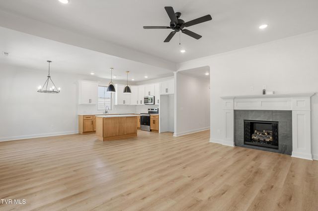 626 Cherry Marie Drive, Jonesborough, TN 37659