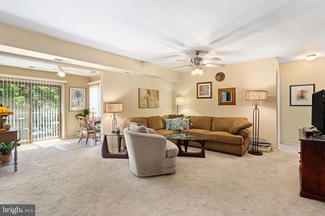 84-B W BLUEBELL LN, Mount Laurel, NJ 08054