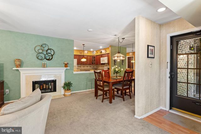 84-B W BLUEBELL LN, Mount Laurel, NJ 08054