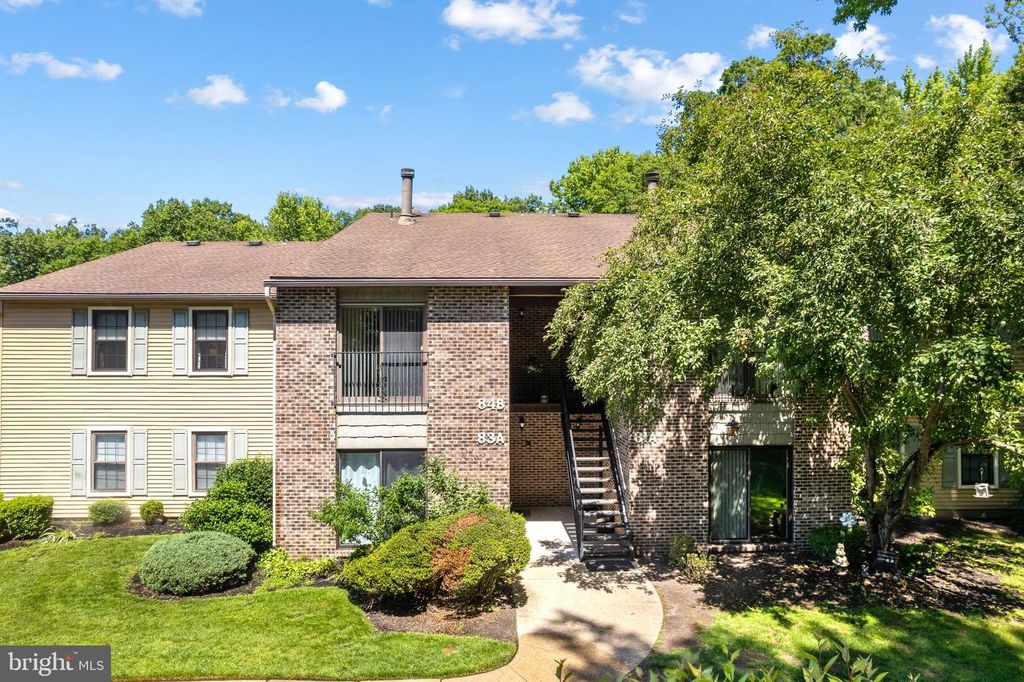 84-B W BLUEBELL LN, Mount Laurel, NJ 08054