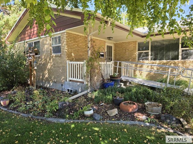 286 Pinon Drive, Idaho Falls, ID 83401