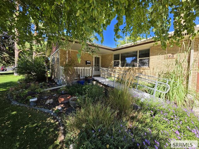 286 Pinon Drive, Idaho Falls, ID 83401