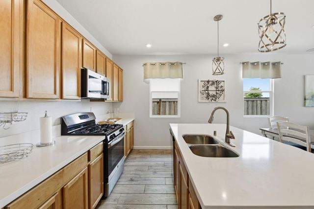 4842 Rockrose Dr, Folsom, CA 95630