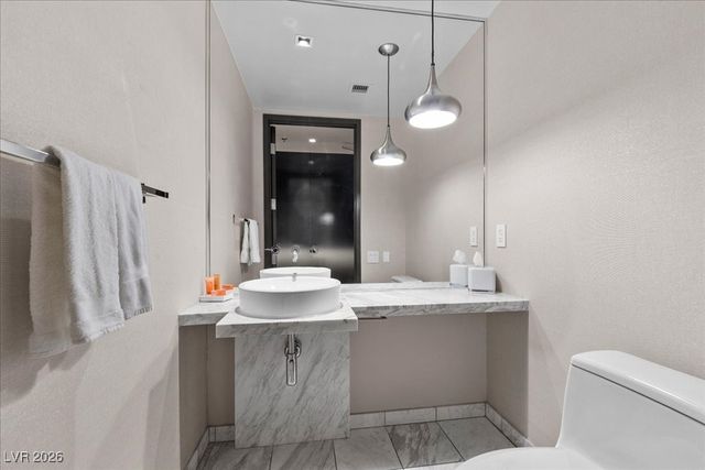 4381 West Flamingo Road 21322, Las Vegas, NV 89103