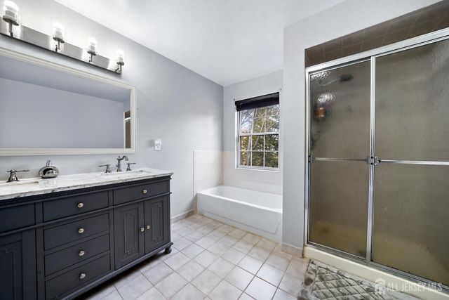 42 Springfield Road, North Brunswick, NJ 08902