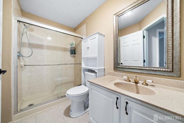 42 Springfield Road, North Brunswick, NJ 08902