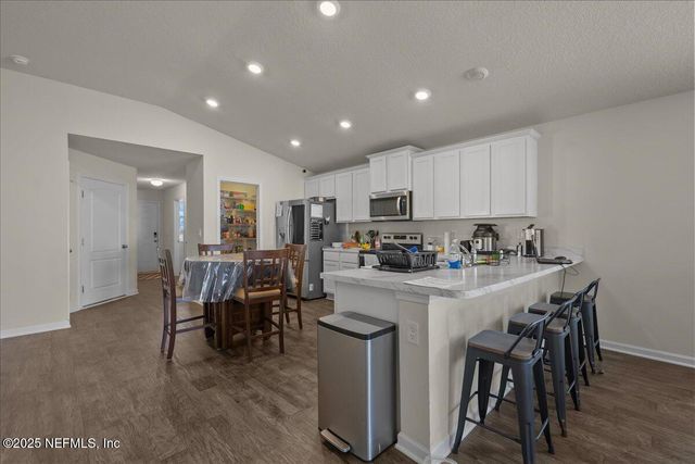 2323 FALLING STAR Lane, Green Cove Springs, FL 32043