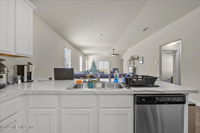 2323 FALLING STAR Lane, Green Cove Springs, FL 32043