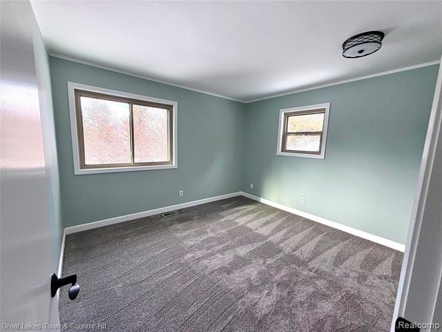 1051 N Lake George Road, Attica, MI 48412