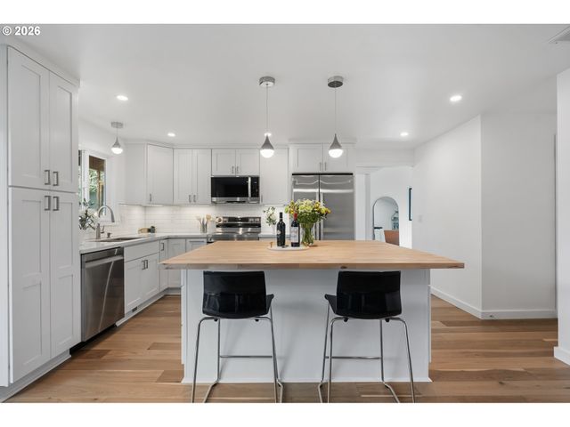 8705 Sw 75TH Ave, Portland, OR 97223