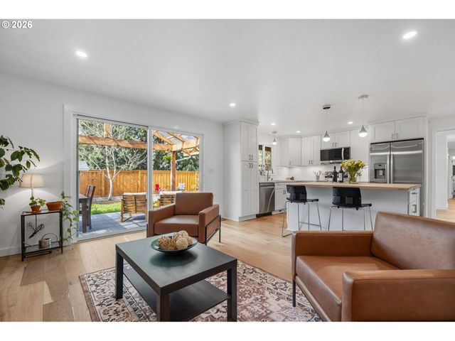 8705 Sw 75TH Ave, Portland, OR 97223