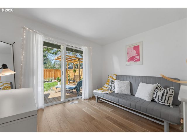 8705 Sw 75TH Ave, Portland, OR 97223