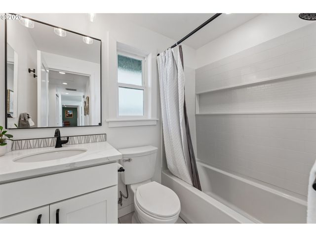 8705 Sw 75TH Ave, Portland, OR 97223