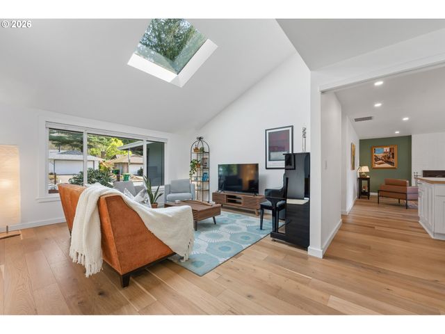 8705 Sw 75TH Ave, Portland, OR 97223