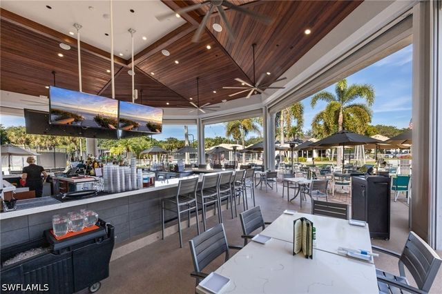 1505 Clermont DR B202, Naples, FL 34109