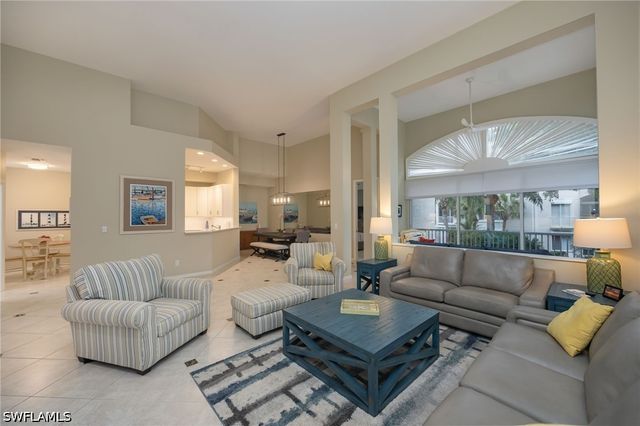 1505 Clermont DR B202, Naples, FL 34109