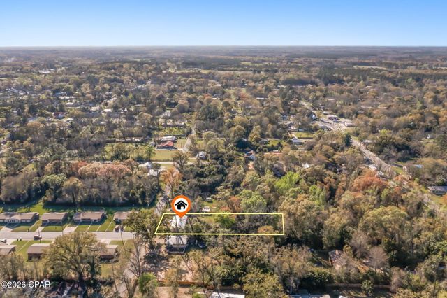 1222 Campbellton Avenue, Chipley, FL 32428