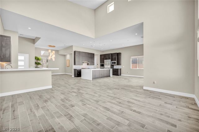 6184 Willow Rock Street, Las Vegas, NV 89135