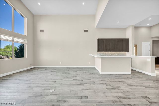 6184 Willow Rock Street, Las Vegas, NV 89135